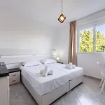 Amazing With Free Parking By Pikhost شقة غوليم