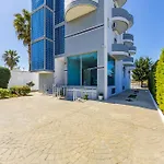 Amazing With Free Parking By Pikhost غوليم