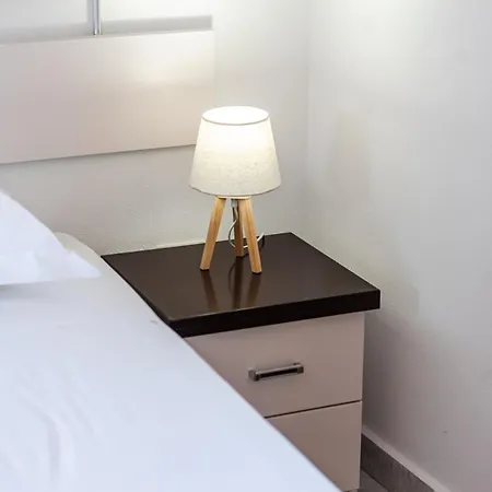 Apartment Amazing With Free Parking Golem *