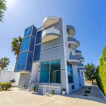 Amazing With Free Parking By Pikhost * Golem (Tirana)