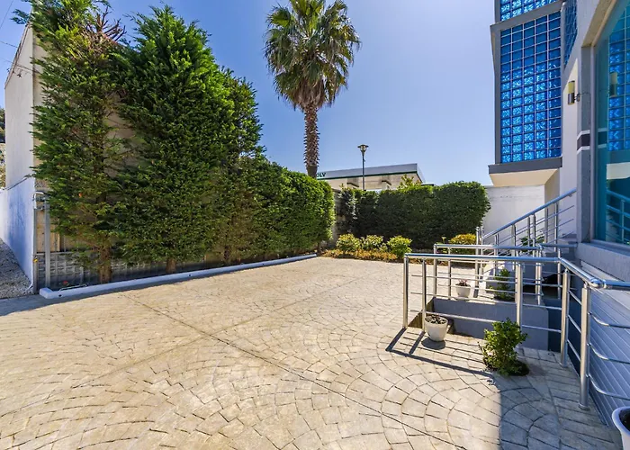 Amazing With Free Parking By Pikhost Appartamento *